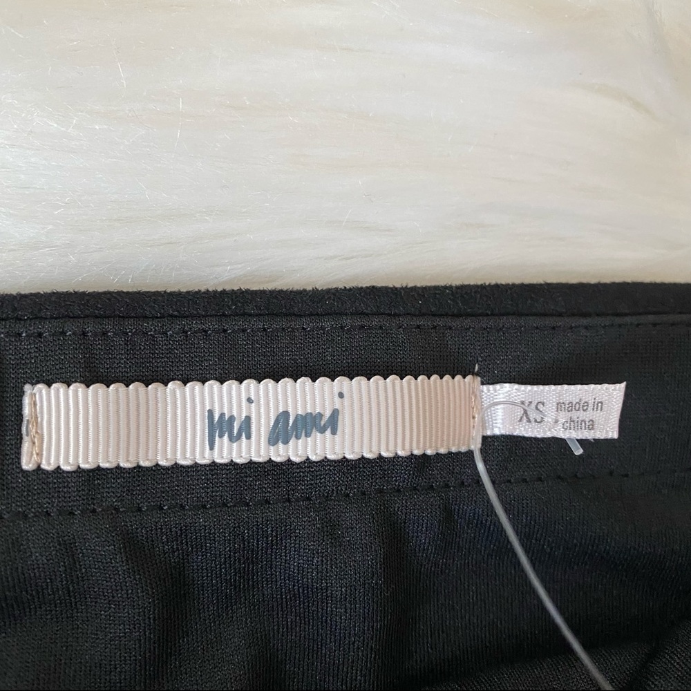 Mi Ami Francesca’s Floral Embroidered Skirt - Picture 6 of 9